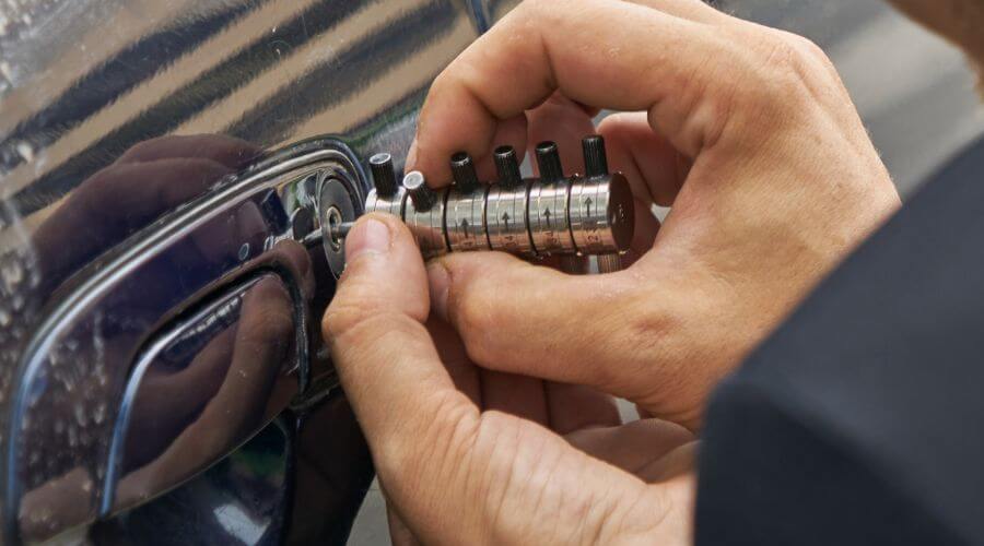 Professional gutter cleaning in Dublin, TX